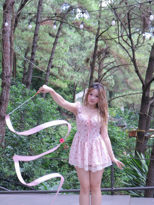 Tuyệt vời những dải lụa mong manh… Tuyệt vời những dải lụa mong manh…