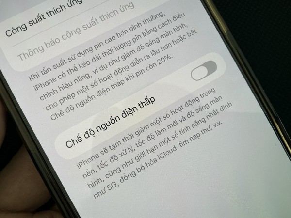 Biểu tượng pin iPhone đổi sang màu vàng báo hiệu điều gì? Biểu tượng pin iPhone đổi sang màu vàng báo hiệu điều gì?