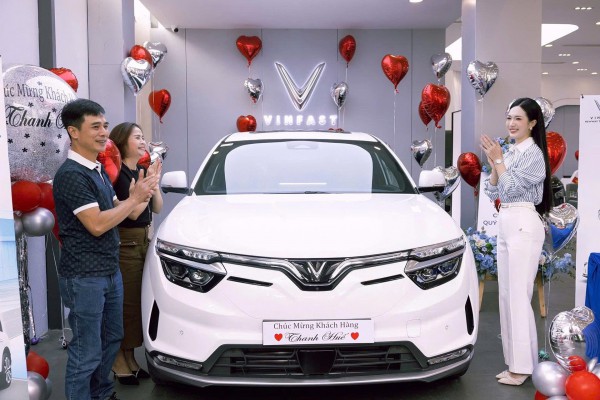 VinFast triển khai chiến dịch “mãnh liệt vì tương lai xanh” - hỗ trợ toàn dân chuyển đổi sang xe điện VinFast triển khai chiến dịch “mãnh liệt vì tương lai xanh” - hỗ trợ toàn dân chuyển đổi sang xe điện