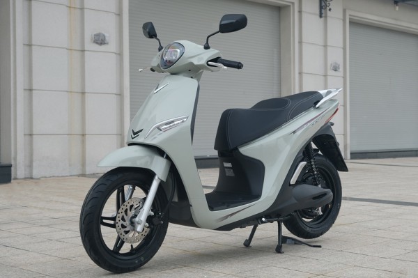 VinFast tung thêm 3 mẫu xe máy điện có pin sạc rời, giá từ 25,9 triệu đồng VinFast tung thêm 3 mẫu xe máy điện có pin sạc rời, giá từ 25,9 triệu đồng