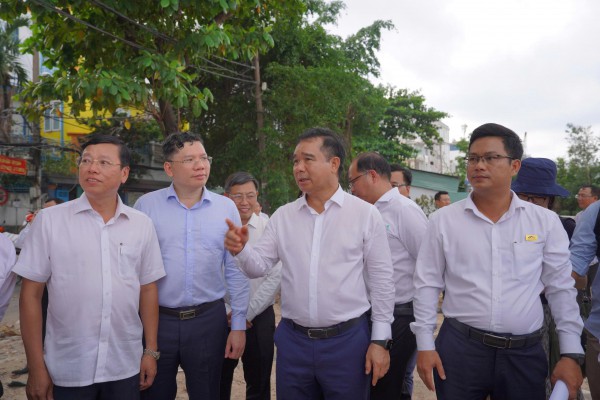 Chủ tịch TP.HCM yêu cầu hoàn thành dự án rạch Xuyên Tâm cuối năm 2027 Chủ tịch TP.HCM yêu cầu hoàn thành dự án rạch Xuyên Tâm cuối năm 2027
