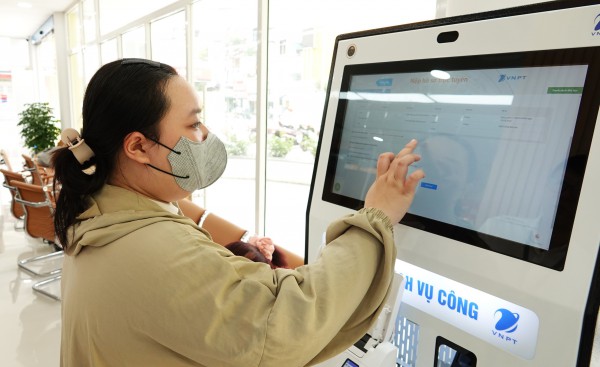 Thành ủy TP.HCM yêu cầu cắt giảm 30 - 50% chi phí in ấn, giấy tờ Thành ủy TP.HCM yêu cầu cắt giảm 30 - 50% chi phí in ấn, giấy tờ