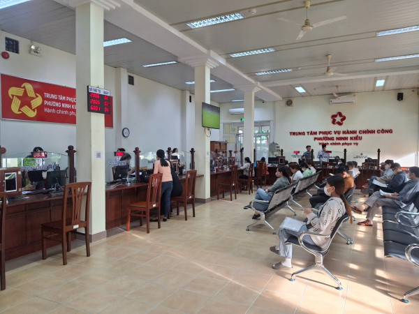 Vận hành chính quyền địa phương 2 cấp tại miền Tây: Thủ tục hành chính ra sao? Vận hành chính quyền địa phương 2 cấp tại miền Tây: Thủ tục hành chính ra sao?