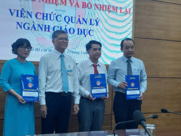 Bổ nhiệm hiệu trưởng 3 trường THPT mới thành lập tại TP.HCM Bổ nhiệm hiệu trưởng 3 trường THPT mới thành lập tại TP.HCM