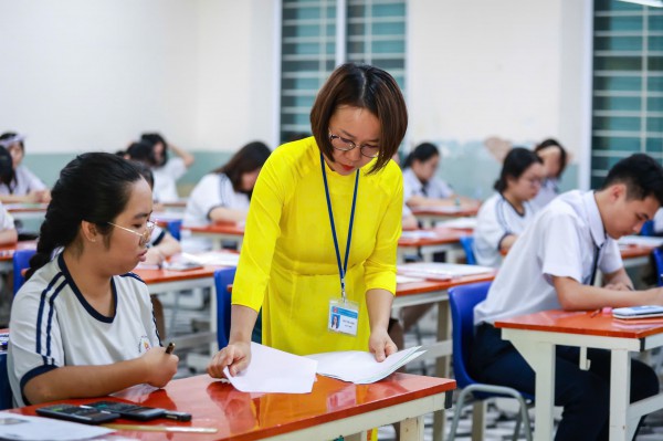 Chấm thi tốt nghiệp THPT: Làm thế nào để công bằng giữa các địa phương? Chấm thi tốt nghiệp THPT: Làm thế nào để công bằng giữa các địa phương?