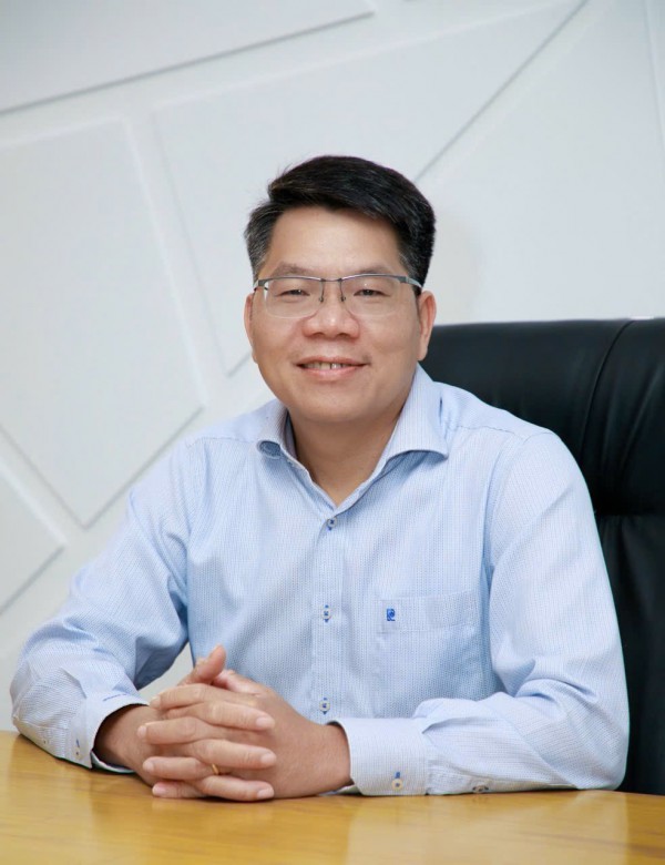 Điều động Hiệu trưởng, bổ nhiệm Phó hiệu trưởng Trường ĐH Quốc tế