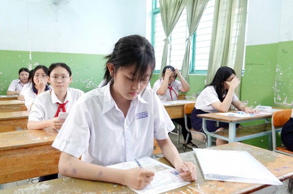 Luật Giáo dục sửa đổi bỏ bằng tốt nghiệp THCS, vậy có còn phải thi lớp 10?