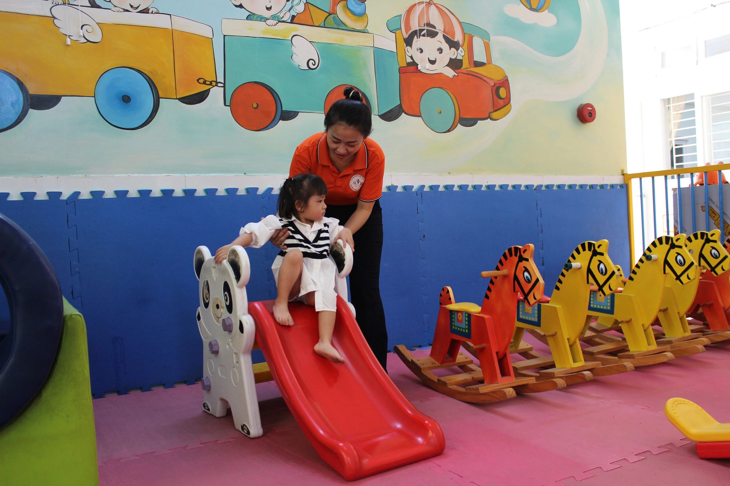 Lương giáo viên mầm non, tiểu học cả nước và TP.HCM hiện nay bao nhiêu? Lương giáo viên mầm non, tiểu học cả nước và TP.HCM hiện nay bao nhiêu?