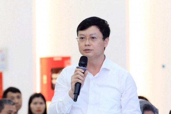 Phụ huynh lo thiếu trường công lập, Giám đốc Sở GD-ĐT Hà Nội trấn an