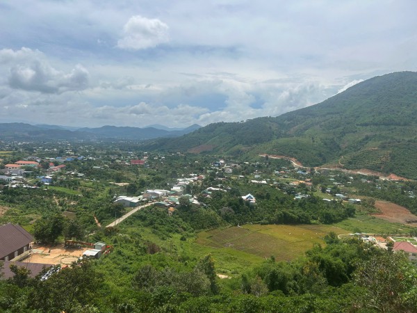 Đường ĐT722 hoàn thành, mở lối ngắn nhất từ Đà Lạt lên Buôn Ma Thuột Đường ĐT722 hoàn thành, mở lối ngắn nhất từ Đà Lạt lên Buôn Ma Thuột