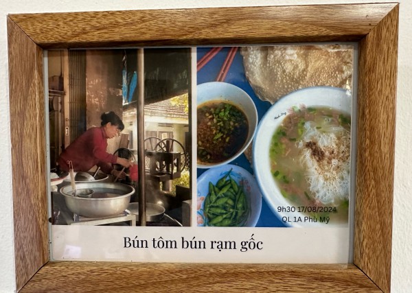 Bún rạm Phù Mỹ ở TP.HCM: 3 lần đổi mặt bằng, khách xứ Nẫu vẫn tìm vào hẻm Bún rạm Phù Mỹ ở TP.HCM: 3 lần đổi mặt bằng, khách xứ Nẫu vẫn tìm vào hẻm