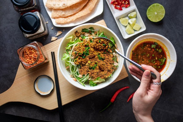 Bún rạm Phù Mỹ ở TP.HCM: 3 lần đổi mặt bằng, khách xứ Nẫu vẫn tìm vào hẻm Bún rạm Phù Mỹ ở TP.HCM: 3 lần đổi mặt bằng, khách xứ Nẫu vẫn tìm vào hẻm
