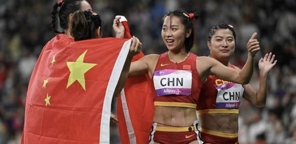 Nhan sắc của ”nữ hoàng chạy nước rút” Trung Quốc gây sốt tại Asiad 19 Nhan sắc của ”nữ hoàng chạy nước rút” Trung Quốc gây sốt tại Asiad 19