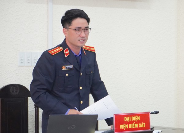 6 cựu chiến binh kêu oan khi ra tù: Thay kiểm sát viên ngay tại tòa 6 cựu chiến binh kêu oan khi ra tù: Thay kiểm sát viên ngay tại tòa