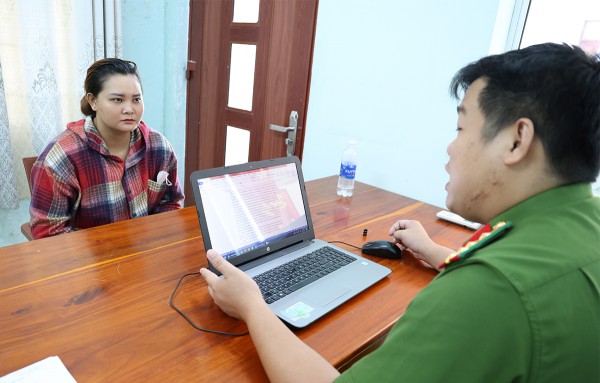 Khởi tố 7 bị can trong vụ lừa bán tượng 'đồng đen' 300 tỉ đồng Khởi tố 7 bị can trong vụ lừa bán tượng 'đồng đen' 300 tỉ đồng