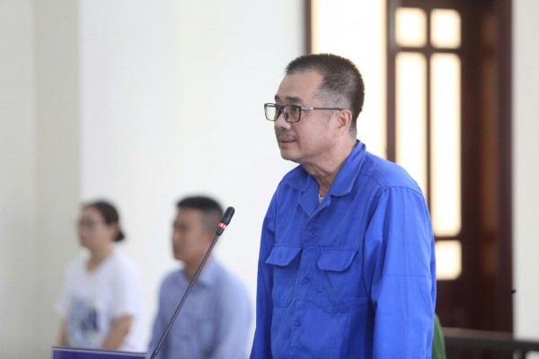 Tham ô tài sản, cựu Giám đốc Công ty Bảo Minh Long An bị phạt 15 năm tù Tham ô tài sản, cựu Giám đốc Công ty Bảo Minh Long An bị phạt 15 năm tù