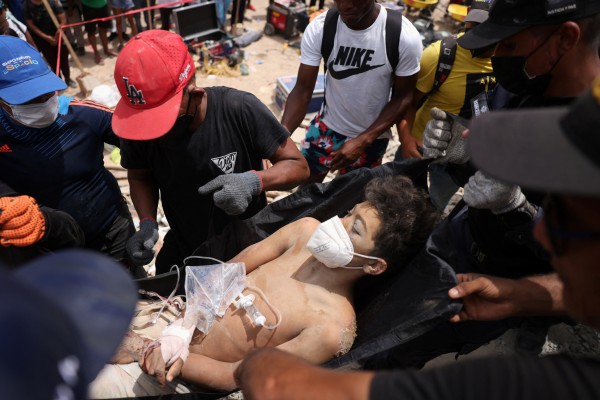 Những phép màu sau trận động đất kép tại Venezuela Những phép màu sau trận động đất kép tại Venezuela