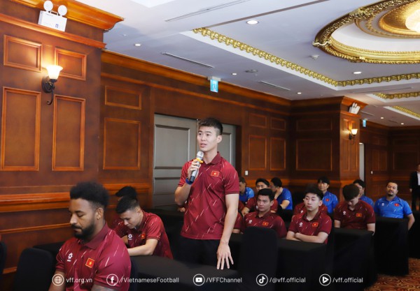 Chủ tịch VFF Trần Quốc Tuấn nói cực hay với đội tuyển Việt Nam, đặt ra mục tiêu ‘khủng’: Đó là… Chủ tịch VFF Trần Quốc Tuấn nói cực hay với đội tuyển Việt Nam, đặt ra mục tiêu ‘khủng’: Đó là…