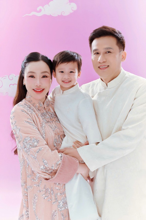 Hồ Quỳnh Hương, Dương Cầm có 'chiêu' riêng với nhạc tình Đức Huy Hồ Quỳnh Hương, Dương Cầm có 'chiêu' riêng với nhạc tình Đức Huy