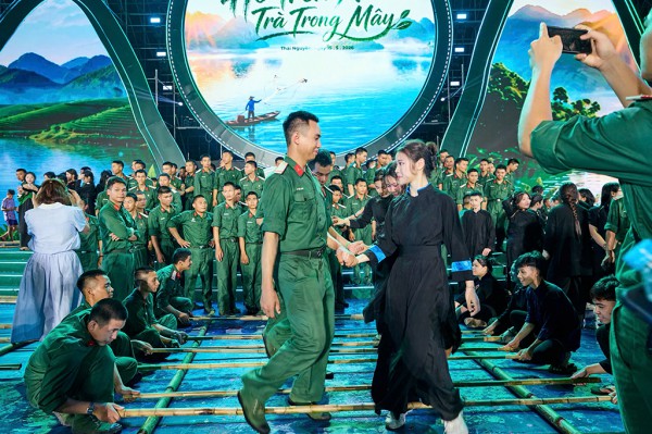 Mơ ước múa sạp lan tỏa như... điệu nhảy Kangnam style Mơ ước múa sạp lan tỏa như... điệu nhảy Kangnam style