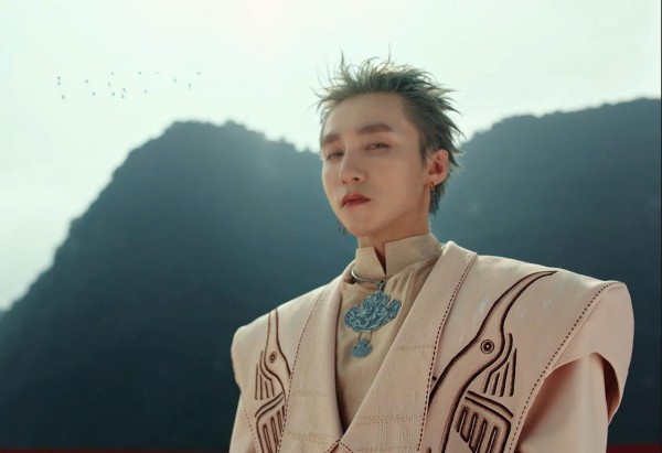 Sơn Tùng M-TP cập nhật MV 'Come my way' sau tranh cãi Sơn Tùng M-TP cập nhật MV 'Come my way' sau tranh cãi