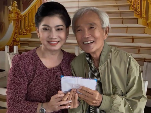 NSND Phượng Loan, Hồng Tơ hỗ trợ vợ chồng nghệ sĩ U.80 bị lừa sạch tài sản NSND Phượng Loan, Hồng Tơ hỗ trợ vợ chồng nghệ sĩ U.80 bị lừa sạch tài sản