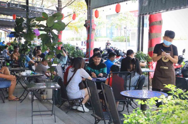 Trả tiền bật nhạc ở quán cà phê: Sau xôn xao là... ngơ ngác Trả tiền bật nhạc ở quán cà phê: Sau xôn xao là... ngơ ngác